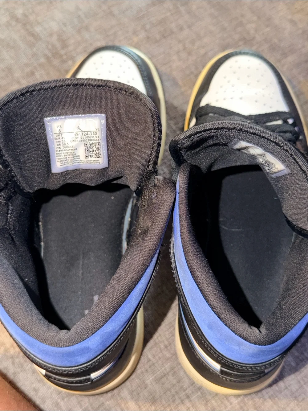 Air Jordan 1 Mid‎ Hyper Royal Black White Men’s Size 8